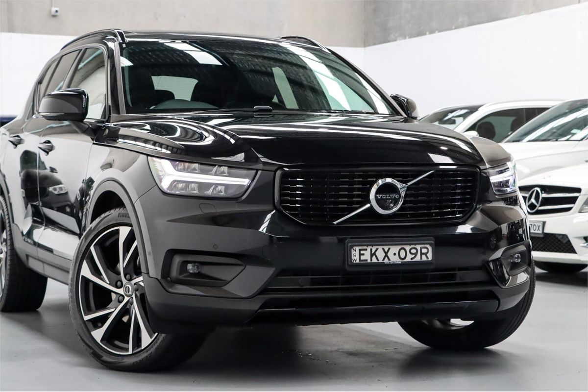 2020 Volvo XC40 T5 R-Design XZ