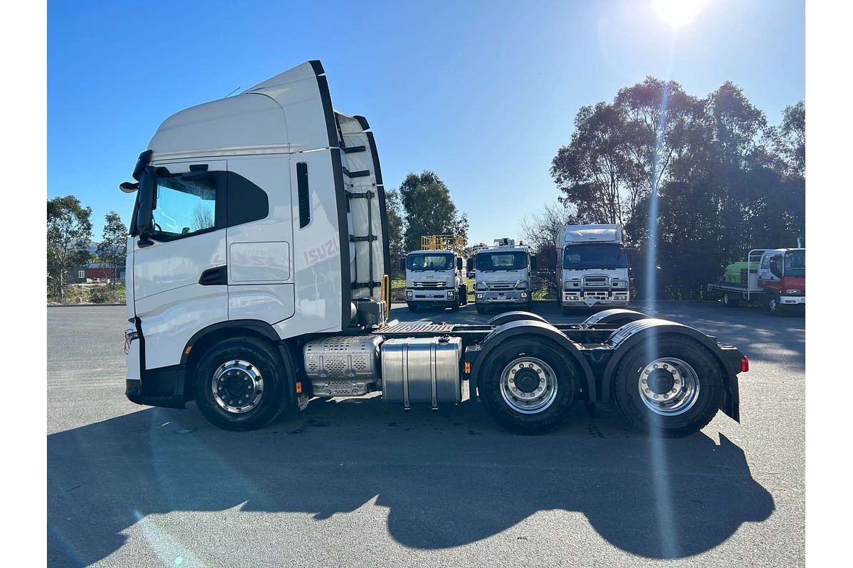 2024 Iveco S-Way AS700