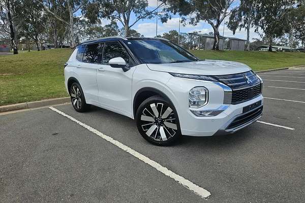 2025 Mitsubishi Outlander Exceed Tourer ZM