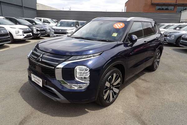 2025 Mitsubishi Outlander Exceed ZM