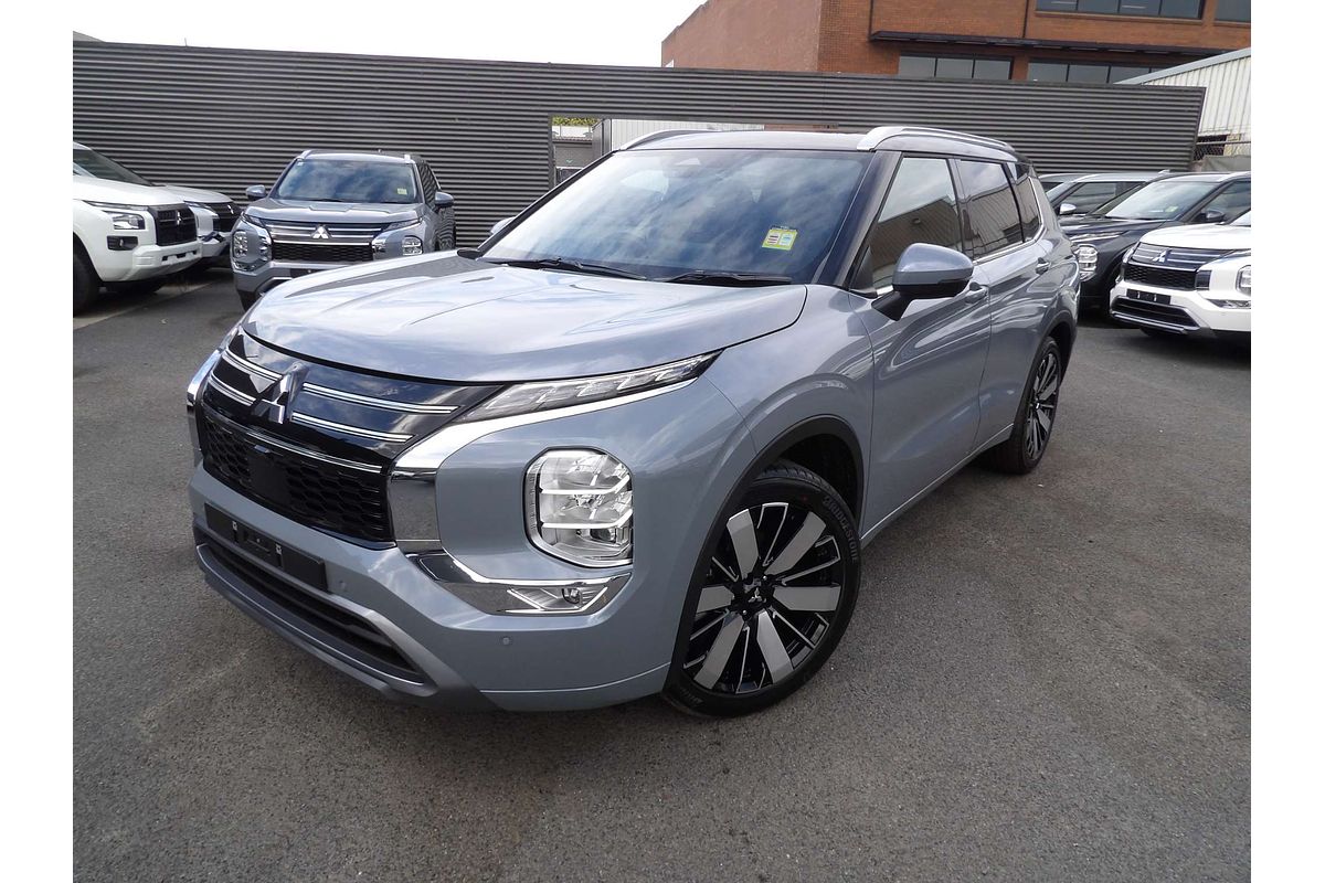 2025 Mitsubishi Outlander Exceed Tourer ZM