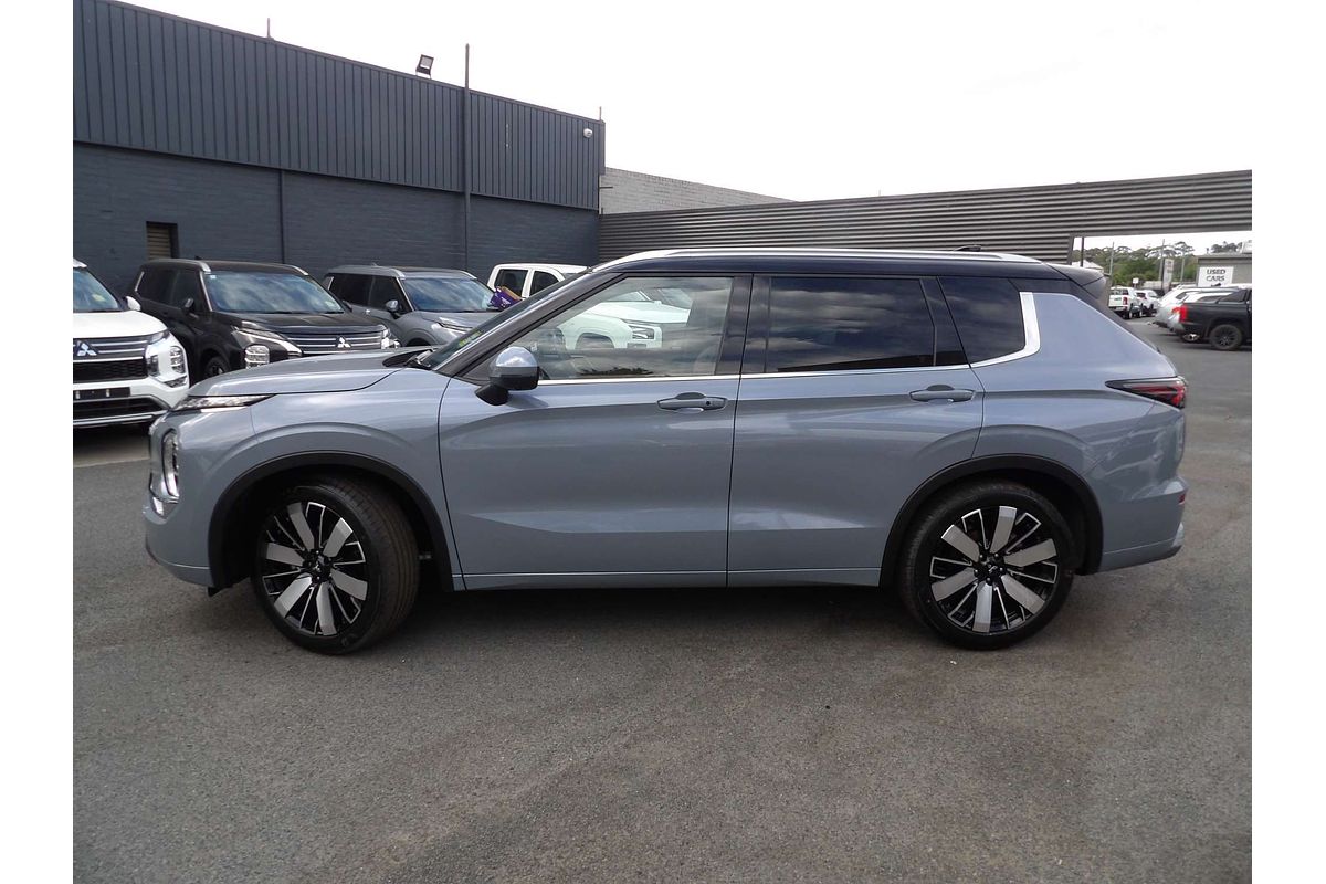 2025 Mitsubishi Outlander Exceed ZM