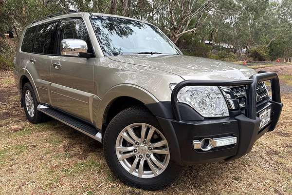 2015 Mitsubishi Pajero GLX NX