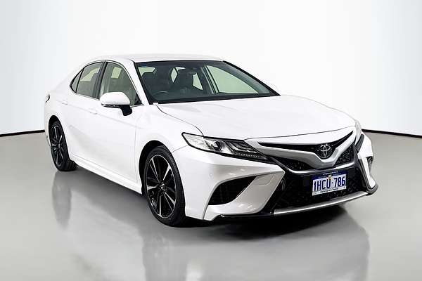 2019 Toyota Camry SX GSV70R