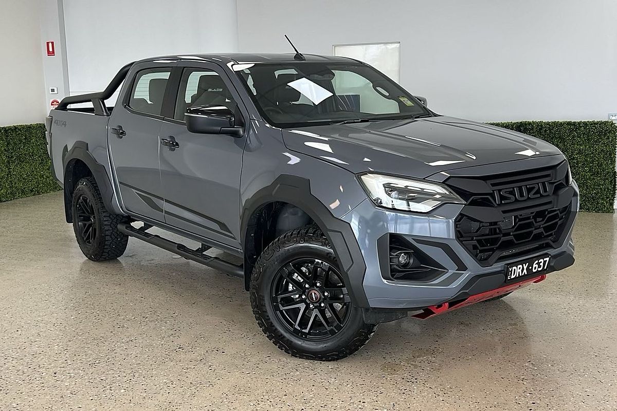 2025 Isuzu D-MAX BLADE 4X4
