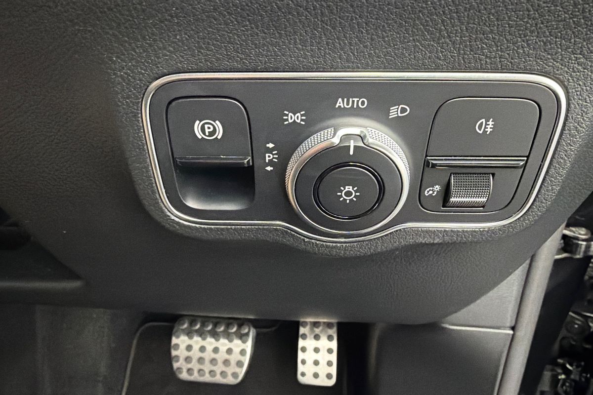 2019 Mercedes-Benz B-Class B180 W247