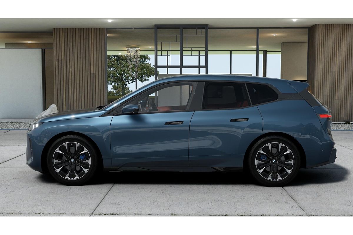 2025 BMW iX xDrive45 M Sport I20 LCI