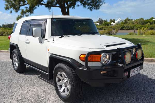 2016 Toyota FJ Cruiser GSJ15R