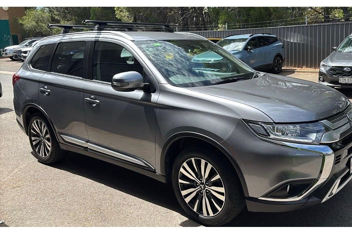 2021 Mitsubishi Outlander LS ZL
