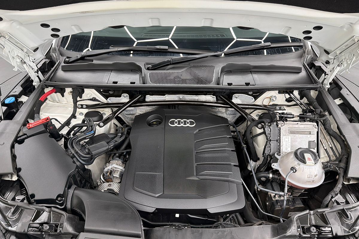 2020 Audi Q5 40 TDI FY