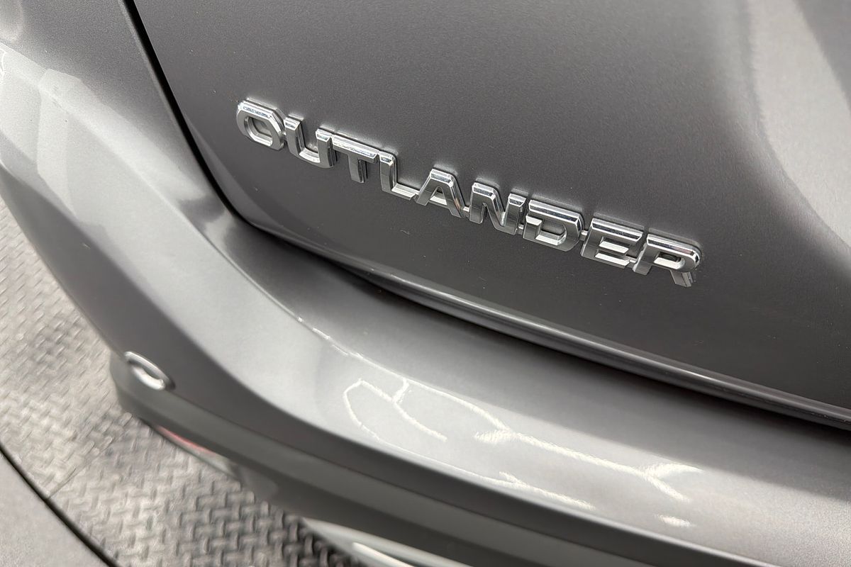 2018 Mitsubishi Outlander LS ZL