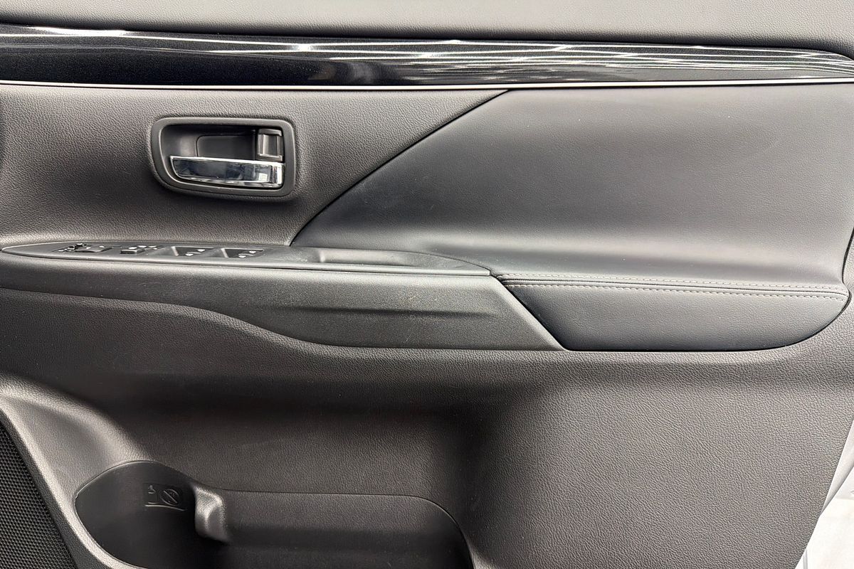 2018 Mitsubishi Outlander LS ZL