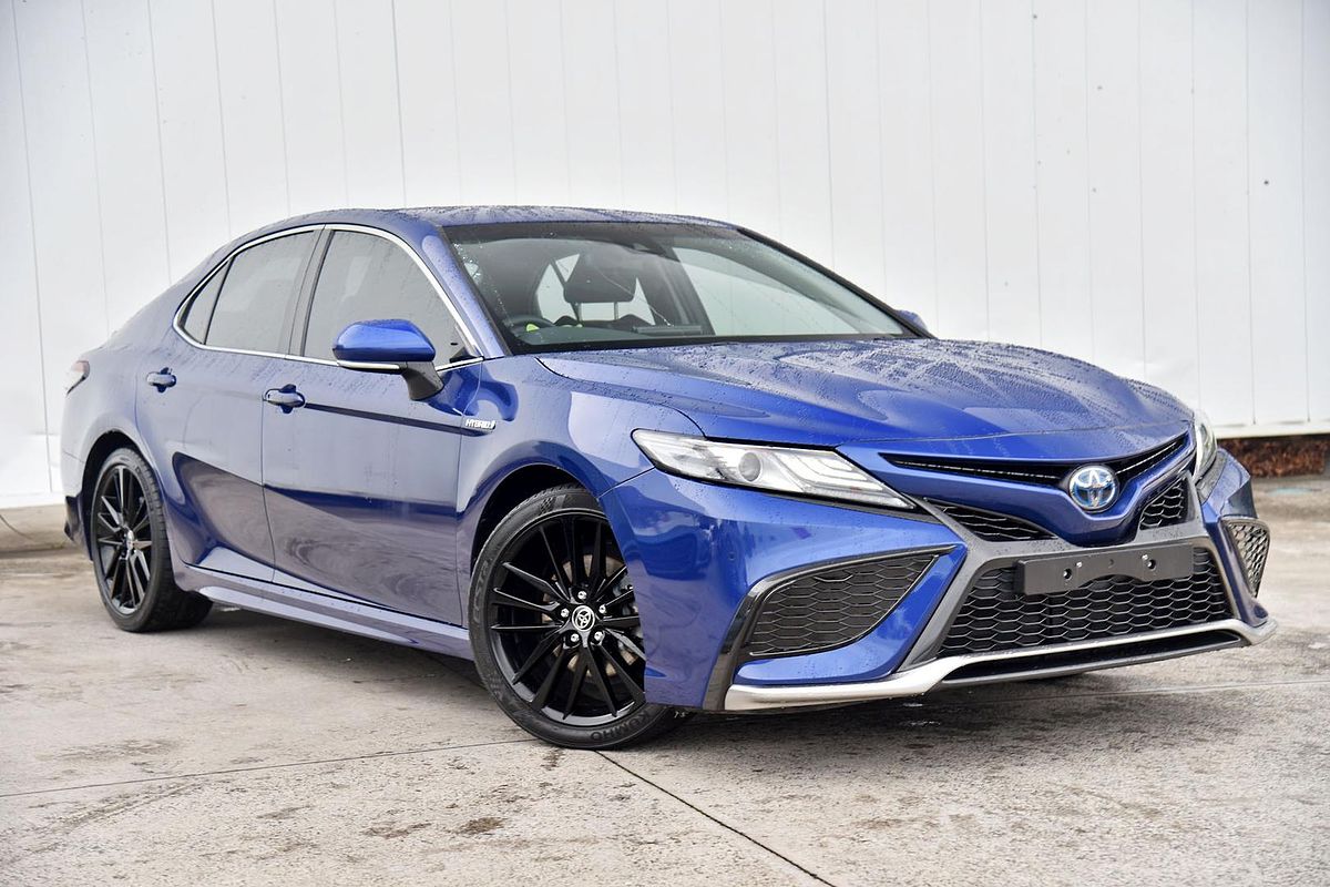 2021 Toyota Camry SX AXVH70R