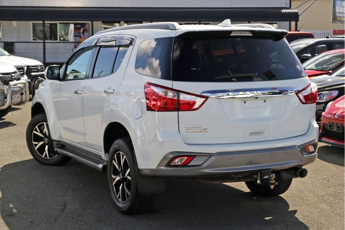 2021 Isuzu MU-X LS-T