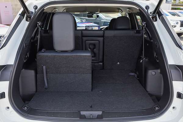 2025 Mitsubishi Outlander Aspire ZM thumb-18