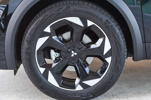 2025 Mitsubishi ASX Aspire XE thumb-3