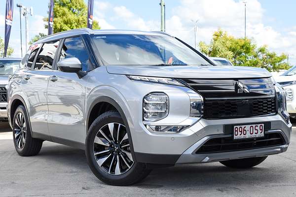 2025 Mitsubishi Outlander LS ZM