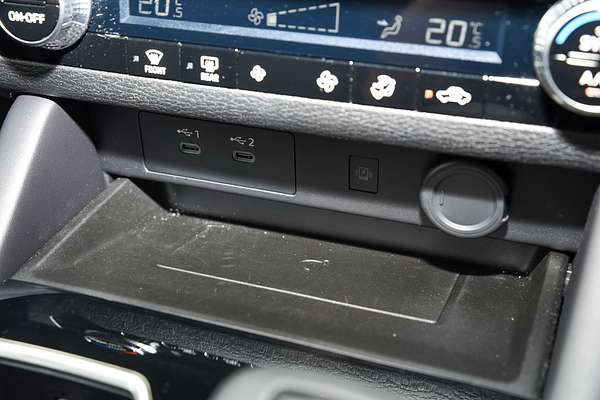 2025 Mitsubishi Outlander LS ZM thumb-13