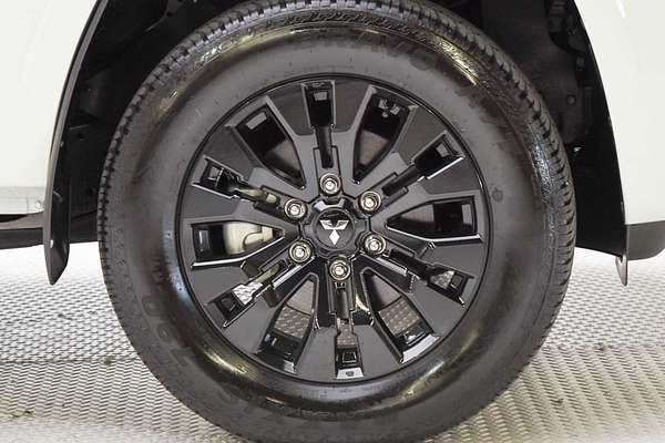 2025 Mitsubishi Triton GLX-R MV 4X4 thumb-3