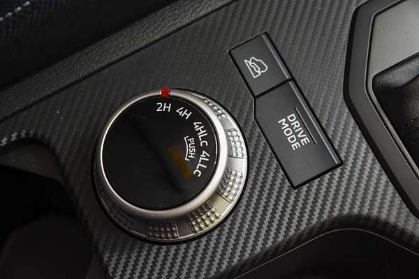 2025 Mitsubishi Triton GLX-R MV 4X4 thumb-11