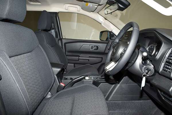 2025 Mitsubishi Triton GLX-R MV 4X4 thumb-9