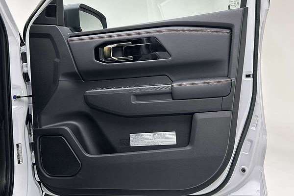 2025 Mitsubishi Triton GSR MV 4X4 thumb-17