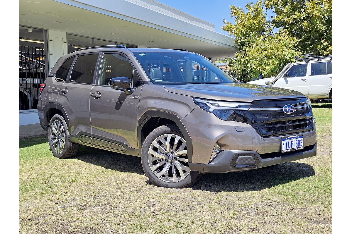 2025 Subaru Forester Hybrid Touring S6