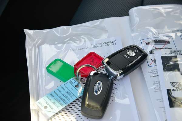 2025 Ford Everest Wildtrak 3.0L thumb-21