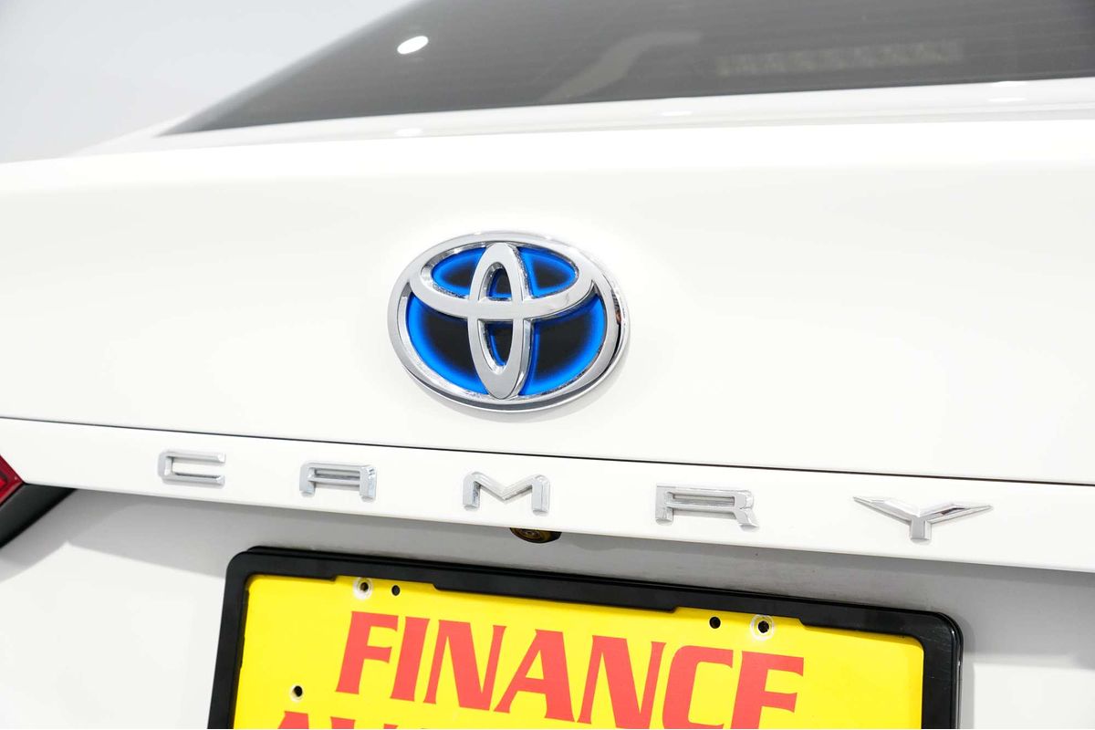 2020 Toyota Camry Ascent AXVH71R