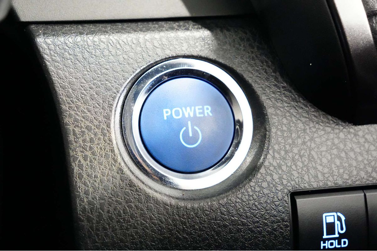 2020 Toyota Camry Ascent AXVH71R