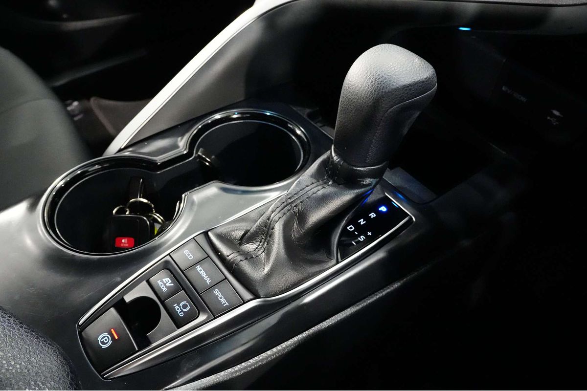 2020 Toyota Camry Ascent AXVH71R