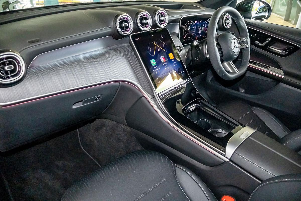 X254 806MY GLC200 WAG 9G 9sp 2 0T/17kW