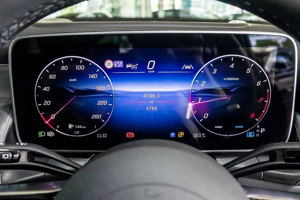 X254 806MY GLC200 WAG 9G 9sp 2 0T/17kW