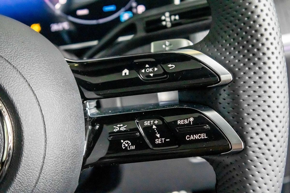 X254 806MY GLC200 WAG 9G 9sp 2 0T/17kW