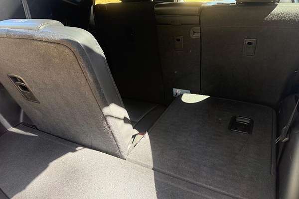 2013 Hyundai Santa Fe Elite DM thumb-18