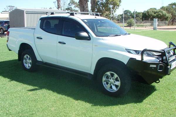 2022 Mitsubishi Triton GLX+ MR 4X4