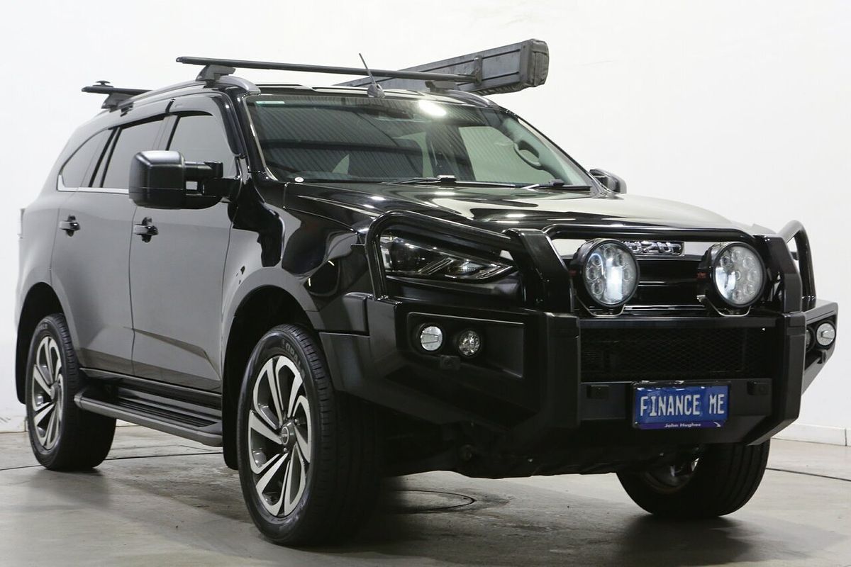 2022 Isuzu MU-X LS-T