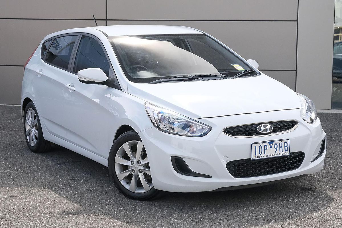 2019 Hyundai Accent Sport RB6