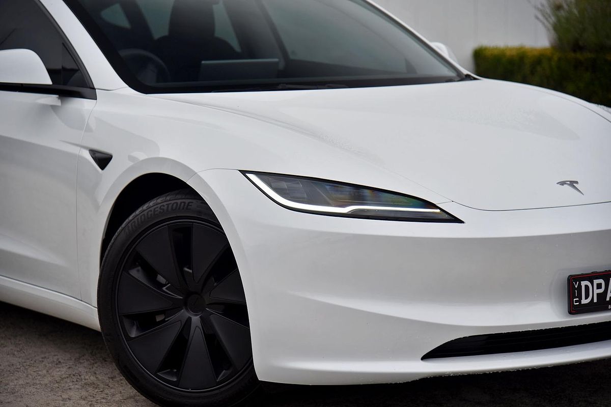 2025 Tesla Model 3 Rear-Wheel Drive