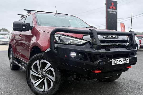 2021 Isuzu MU-X LS-T