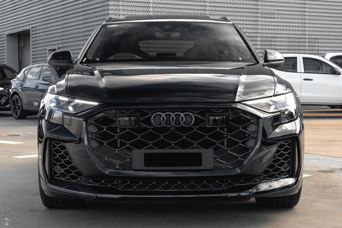 2025 Audi RS Q8 TFSI performance F1