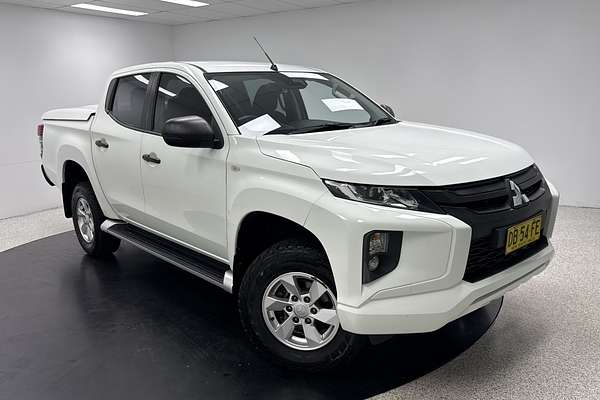 2021 Mitsubishi Triton GLX+ MR 4X4