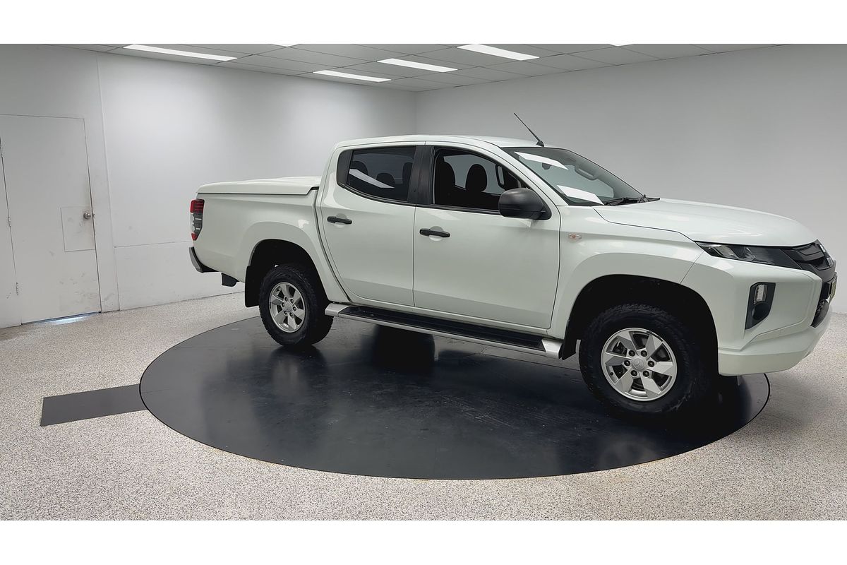 2021 Mitsubishi Triton GLX+ MR 4X4