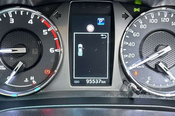 2022 Toyota Hilux SR GUN126R 4X4 thumb-13