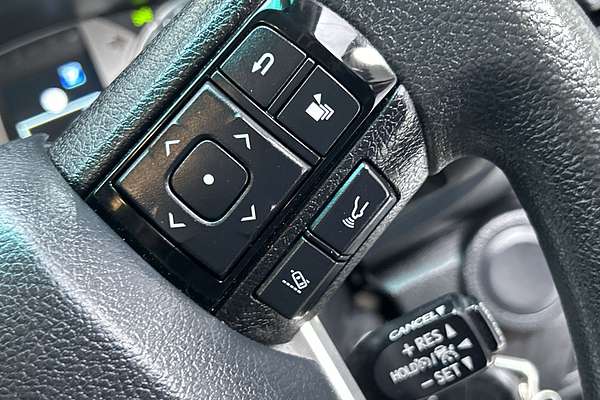 2022 Toyota Hilux SR GUN126R 4X4 thumb-17