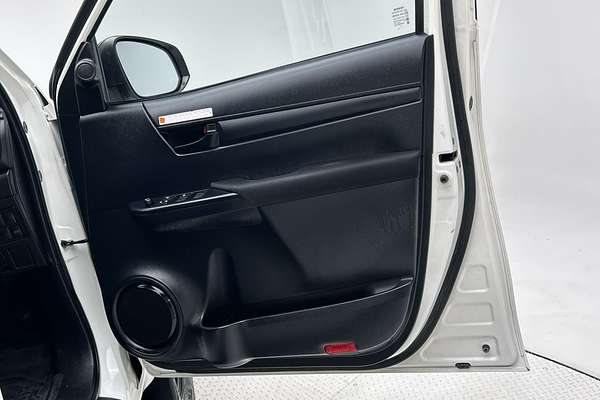2022 Toyota Hilux SR GUN126R 4X4 thumb-18