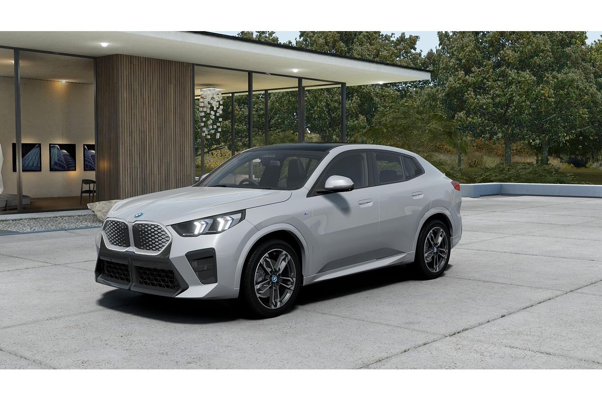 2024 BMW iX2 eDrive20 M Sport U10