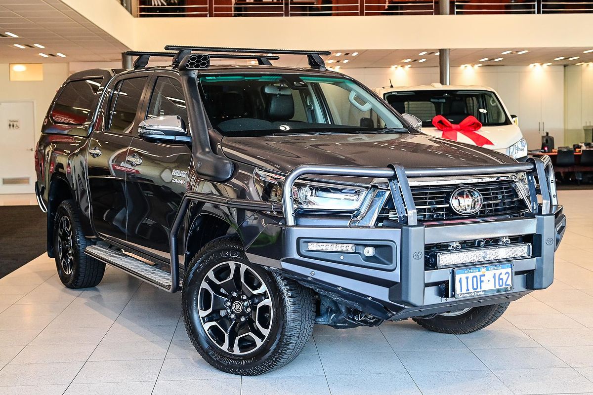 2023 Toyota Hilux SR5 GUN126R