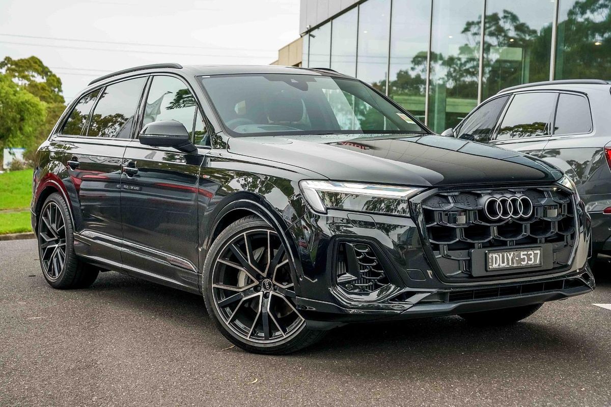 2025 Audi Q7 TFSI 250kW S line 4M