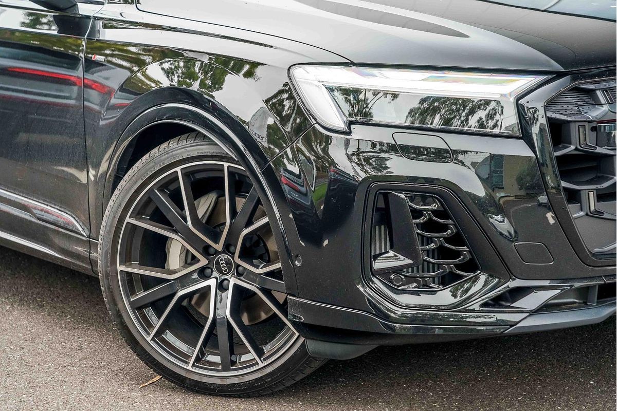 2025 Audi Q7 TFSI 250kW S line 4M